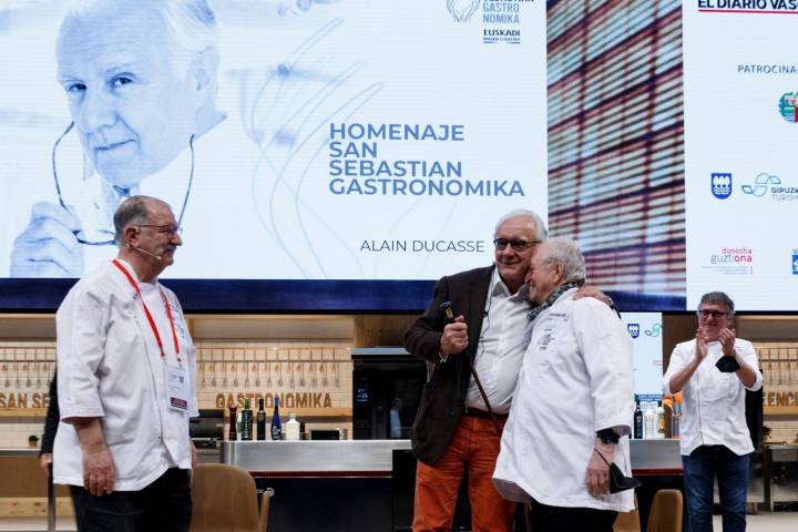 El chef francés Alain Ducasse fue homenajeado durante San Sebastián Gastronomika 2021. Foto: Pablo Gómez
