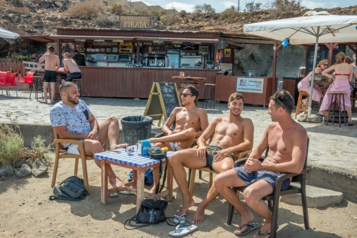 'El Pirata' (Playa de La Tejita): clientes (2)