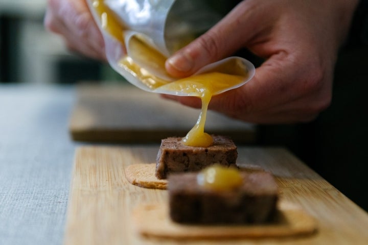 Preparación Paté de campaña de jabalí  -