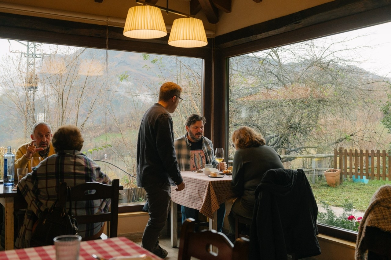 Un refugio gastronómico con vistas al Parque Natural de Redes