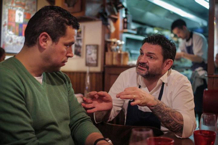 Ambos chefs conversando. Foto: Facebook Mohammed El Khady.
