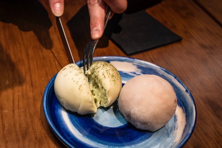 Mochis de té verde y praliné de avellanas