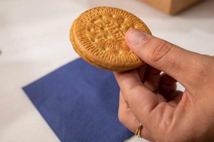 galleta con crema de aceite