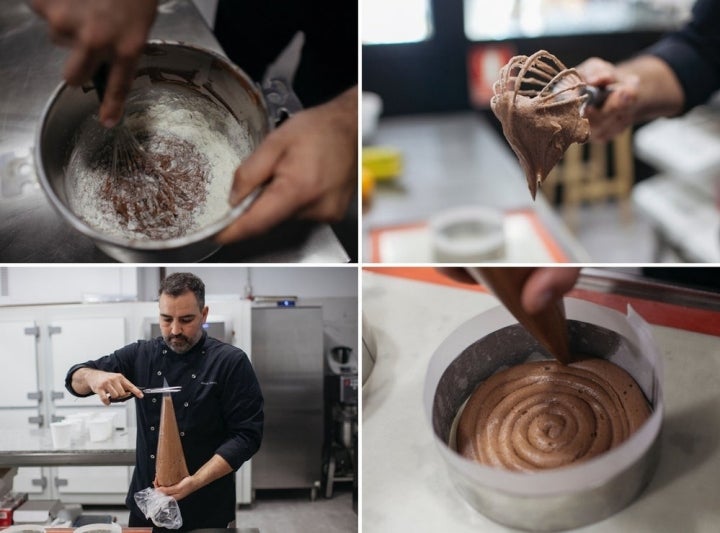 Llega el momento de llevar la mezcla a un bol para darle forma al brownie.