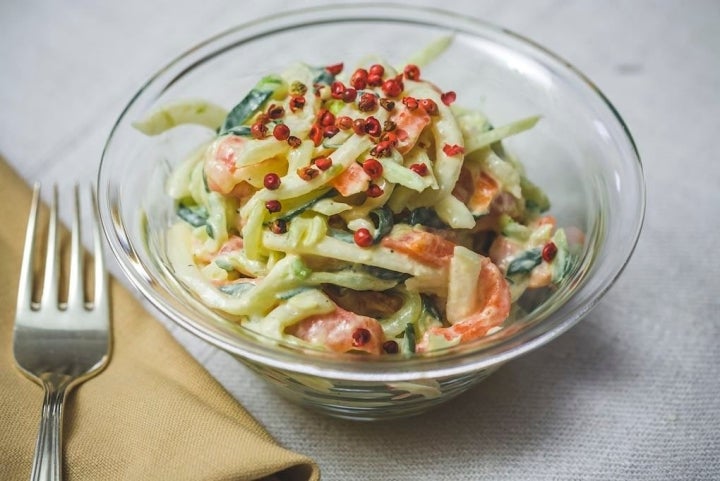 Ensalada pepino salmón