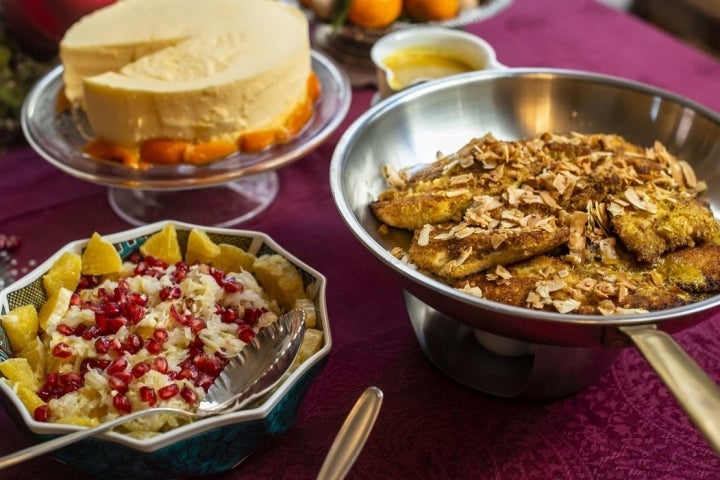 Es importante que los platos sean variados, desde ensaladas hasta algún tipo de carne.