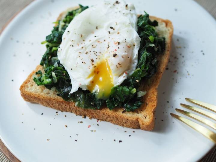 Los huevos siempre han tenido fama de ser una buena cura para las resacas. Foto: Shutterstock.