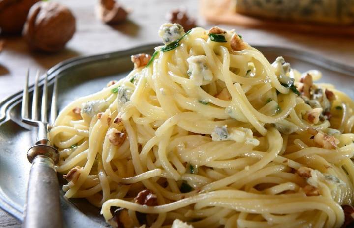El gorgonzola va muy bien con todo tipo de pastas. Foto: Agefotostock.
