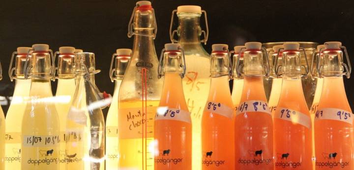 En 'Doppelgänger' preparan sus propias bebidas artesanas. Foto: Instagram 'Doppelgänger'