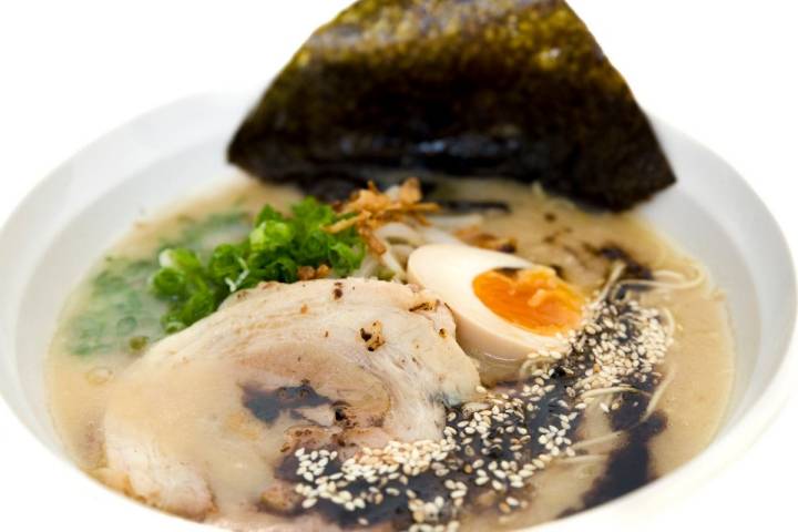 La comida japonesa más allá del sushi de 'Kosei Ramen'. Foto: Edu Rosa.
