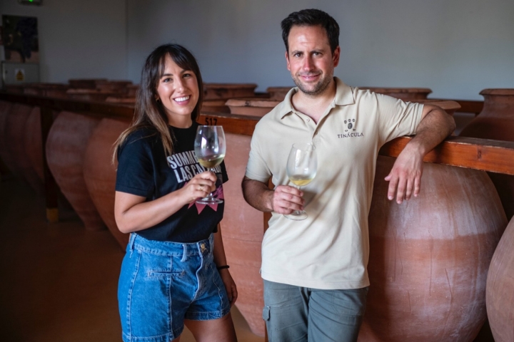 Daniel Sevilla y Raquel Martínez, los enólogos de la familia. 