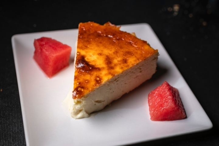Tarta de queso manchego, de postre.