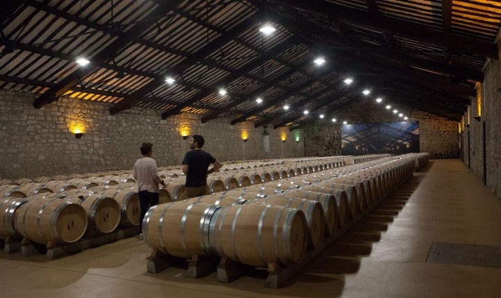 Bodegas centenarias de Haro: Cune (nave Eiffel)