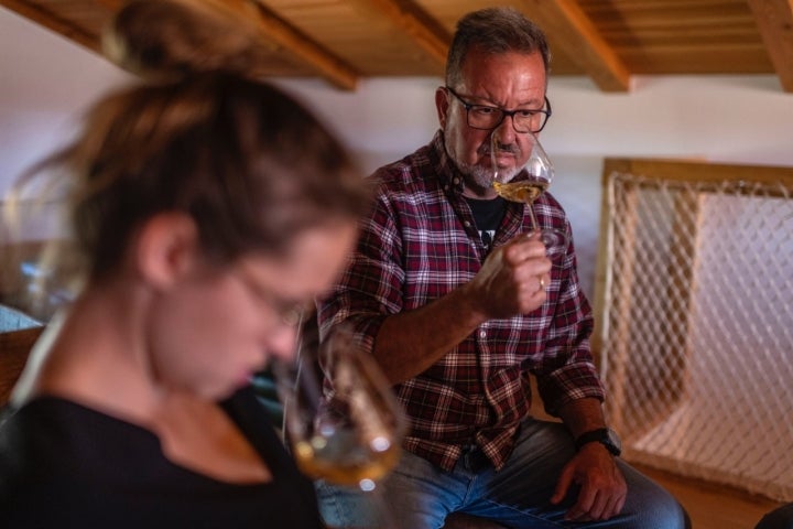 Cata de vino Rueda en la bodega Rodriguez y Sanzo