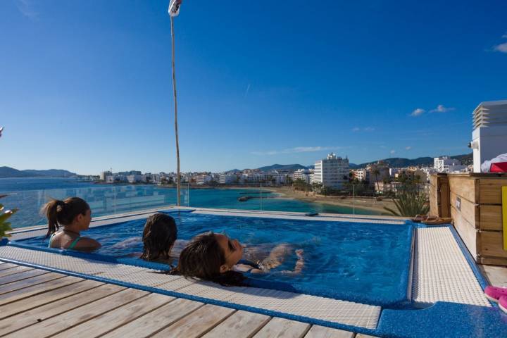 Apartamentos Sub Ibiza Suites - Azotea con jacuzzi