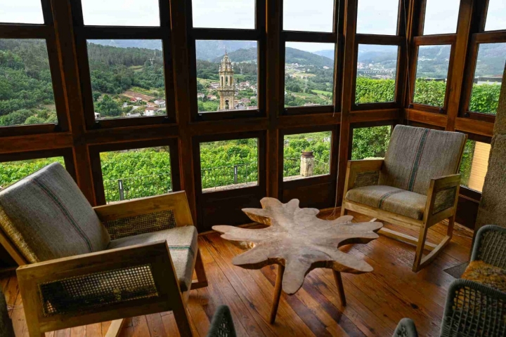 Las vistas son estupendas desde el salón del Casal.