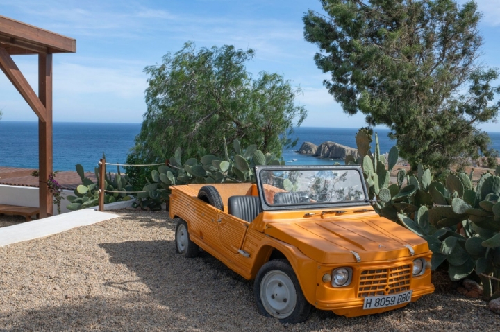 Citroen Méhari del Cortijo La Loma (Níjar, Almería).