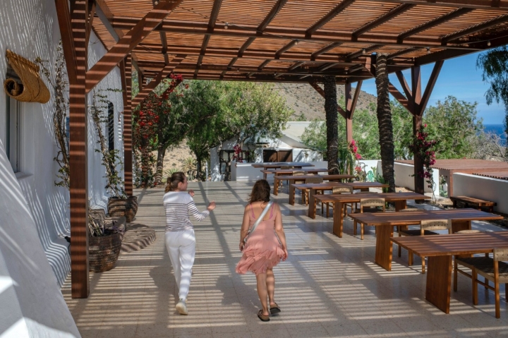 Patio del Cortijo La Loma (Níjar, Almería).