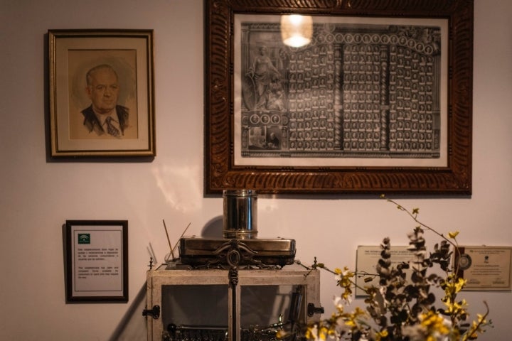 Detalles de la recepción del hotel Casa del Médico en Villanueva de Córdoba