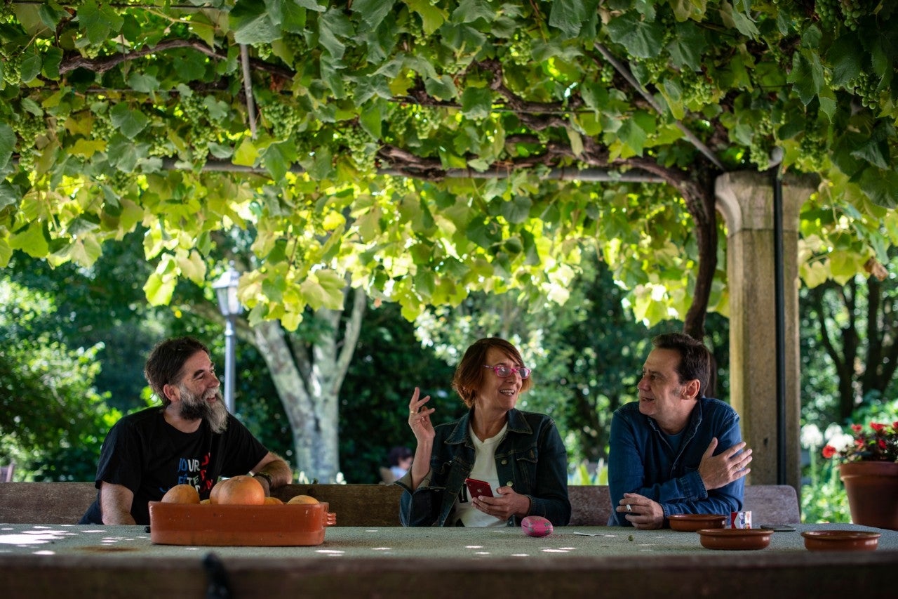 Una isla escondida de vino, arte y paz