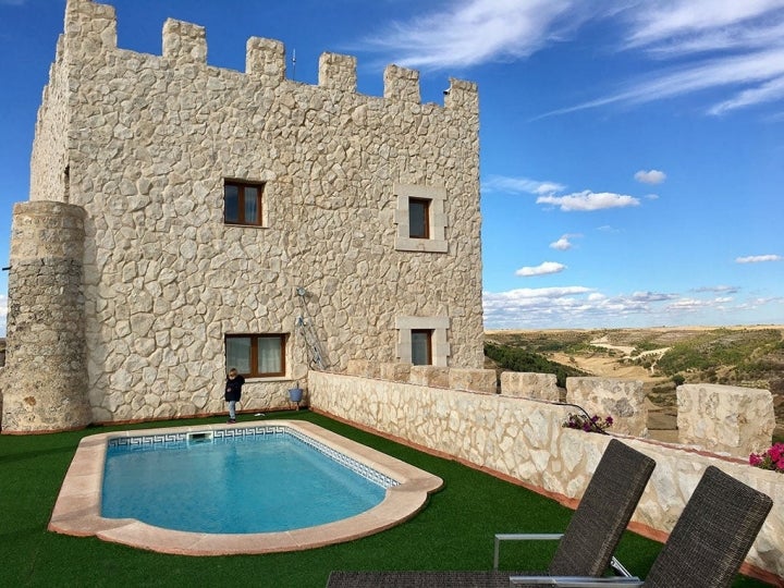 En verano se puede aprovechar la terraza y la piscina del hotel.