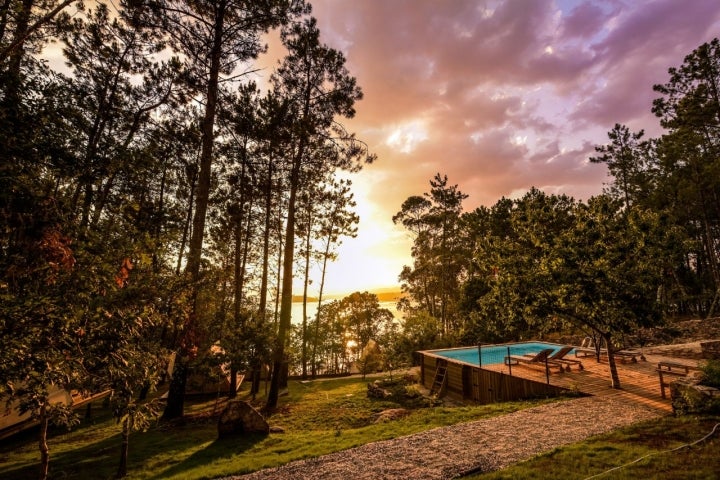 Vistas desde el glamping Amaraxe, en Porto do Son