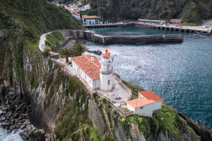 Faro de Cudillero