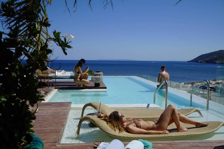 Un hotel con vistas al Mediterráneo de donde no querrás marcharte.