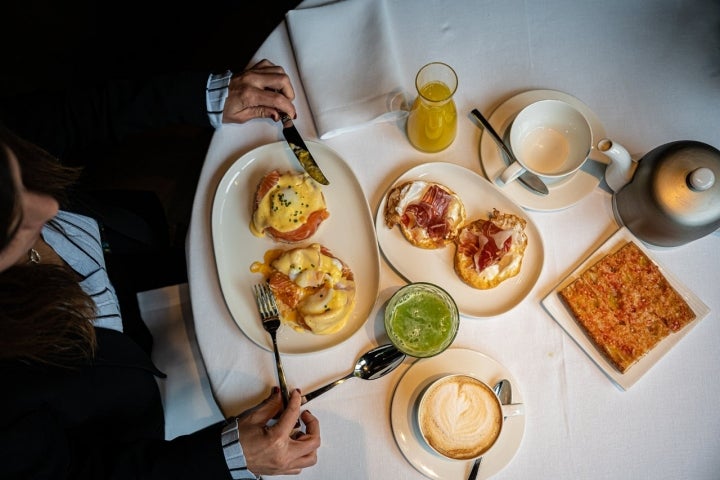 El desayuno fue la primera apuesta gastronómica firme del hotel.