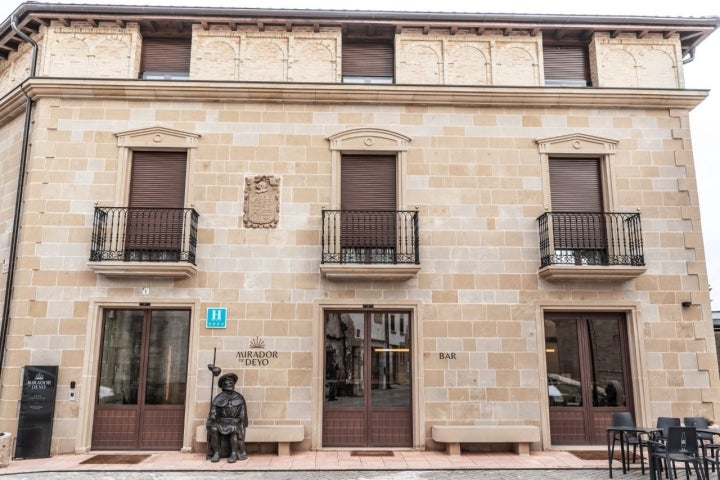 Fachada del hotel boutique Mirador de Deyo