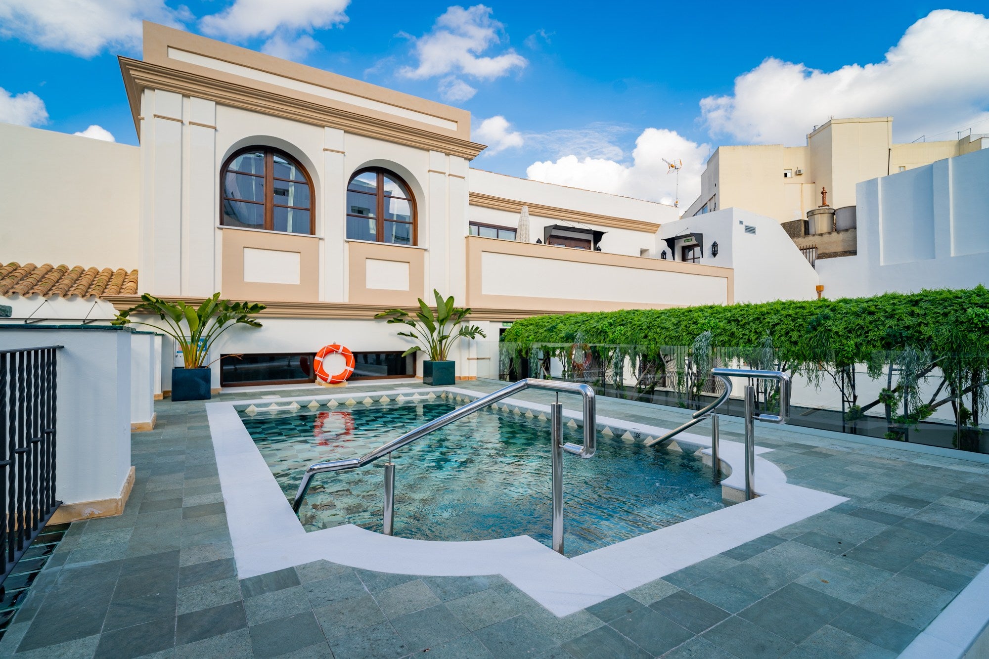 Piscina del Hotel Don Ramón (en Sevilla)