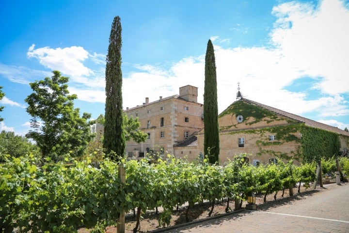 'Hacienda Zorita', en Salamanca, es un 'Wine Hotel & Spa', sumamente respetuoso con la arquitectura y los materiales originales.