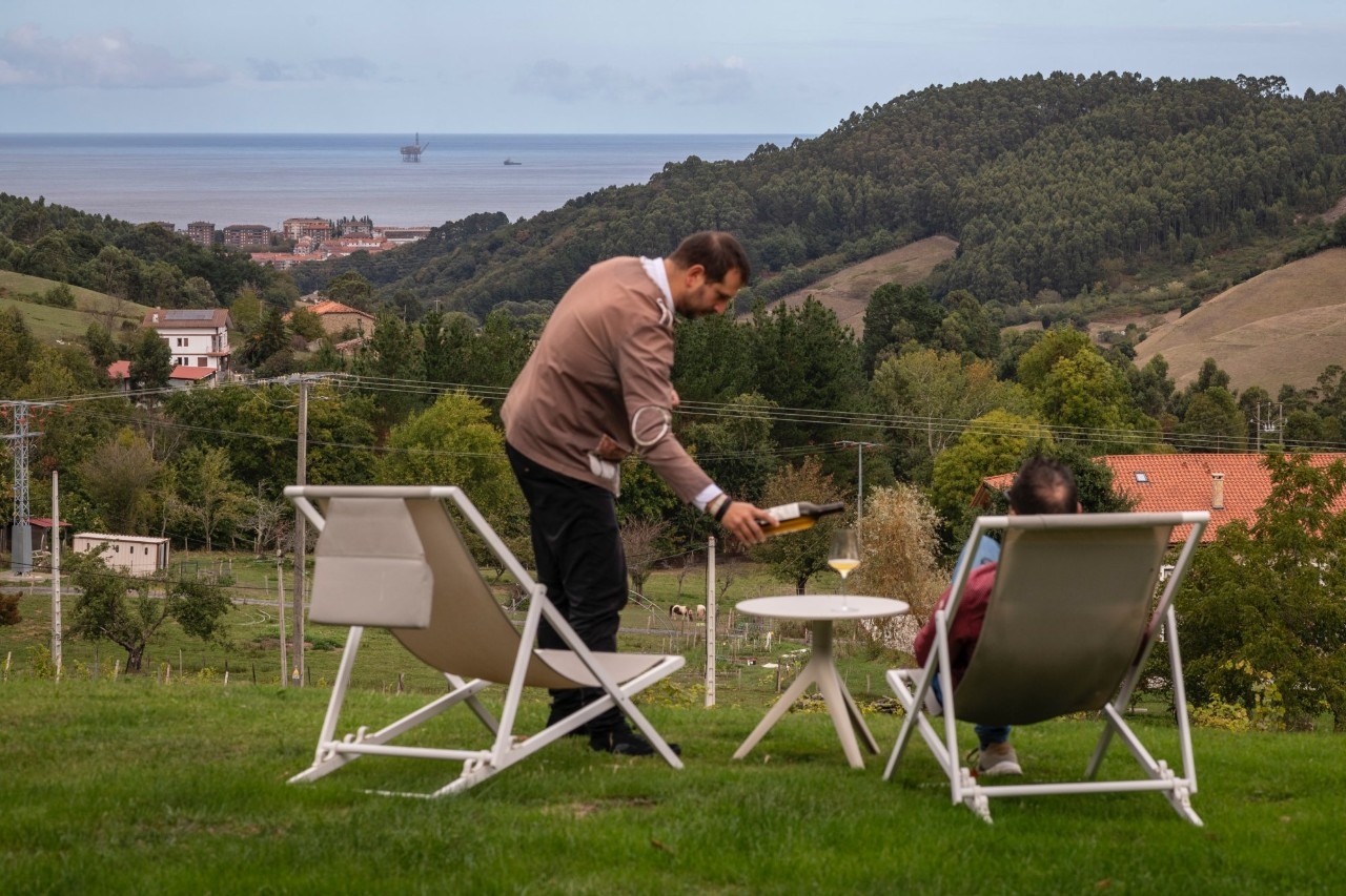 Vistas desde la terraza del hotel Nafarrola (Bermeo, Bizkaia).