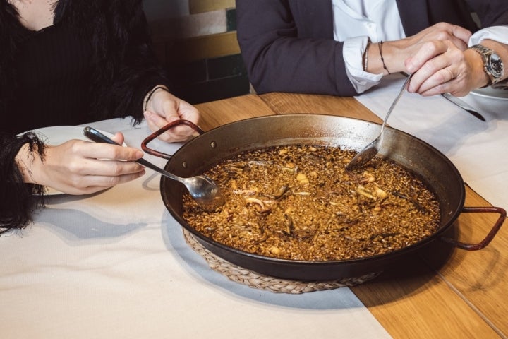 Arroz de calamar y alcachofa