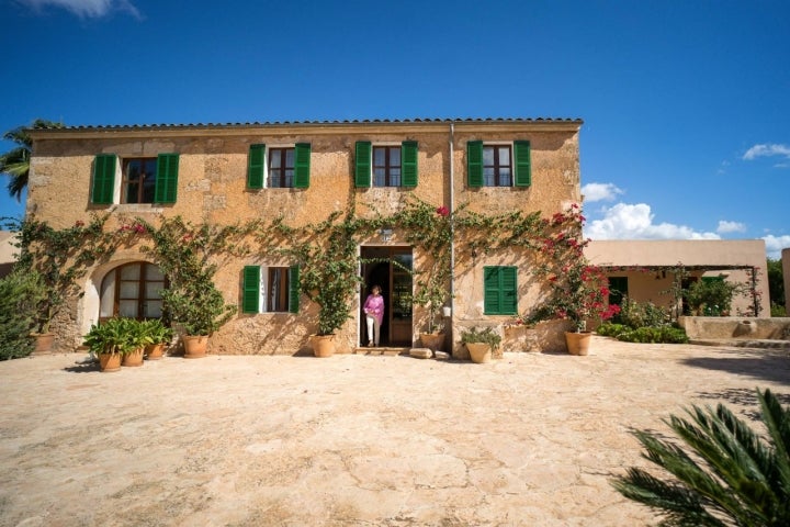 El Agroturismo Son Capellot se trata de un pequeño establecimiento ubicado en una antigua casa mallorquina.