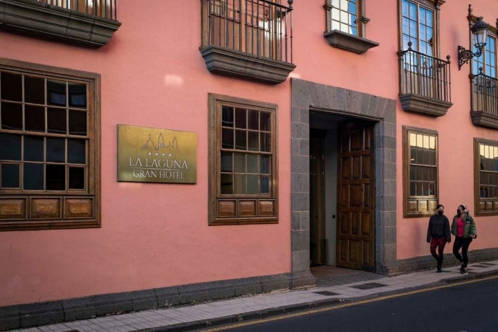 El hotel se encuentra en pleno corazón de San Cristóbal de la Laguna.