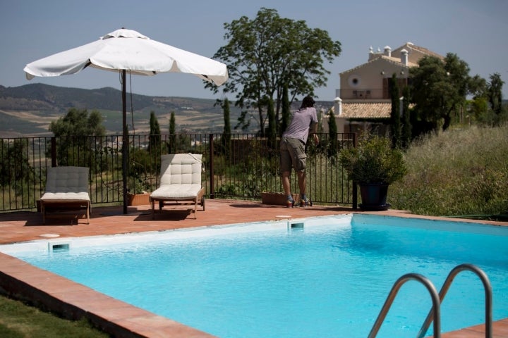 La piscina era la antigua alberca de la finca.