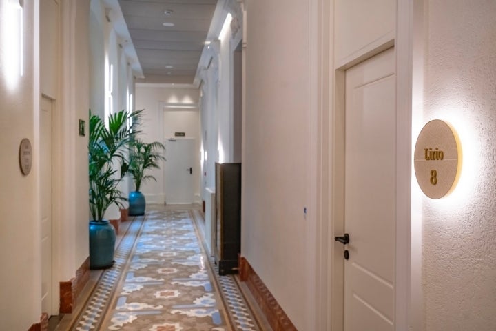 Pasillo de hotel. 