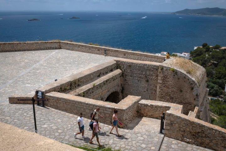 En días despejados, es posible ver la isla de Formentera.