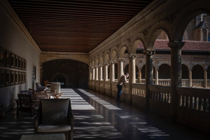 Parador de León: Claustro de segunda planta