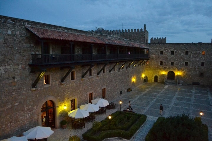 El patio de armas desde el balcón de una de las habitaciones.