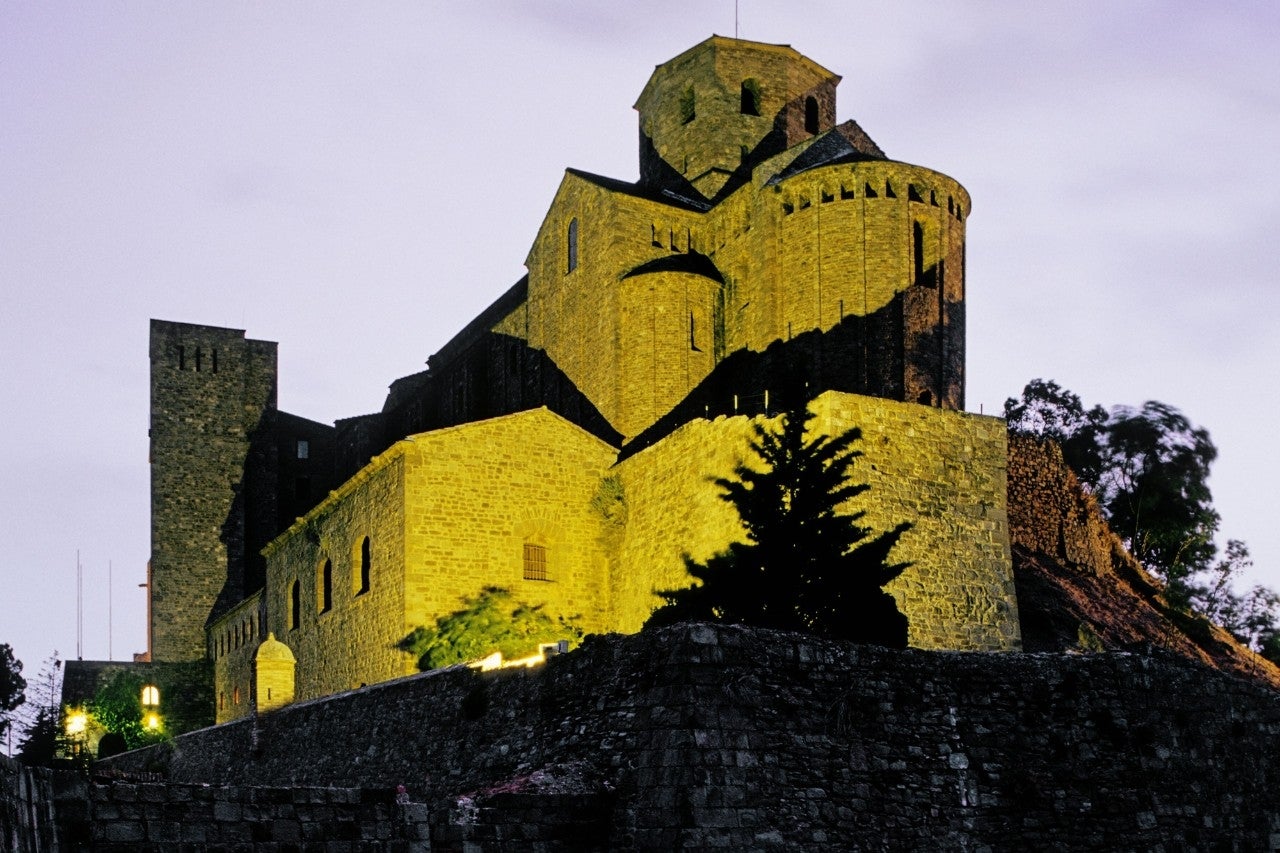 Paradores para Halloween Parador de Cardona