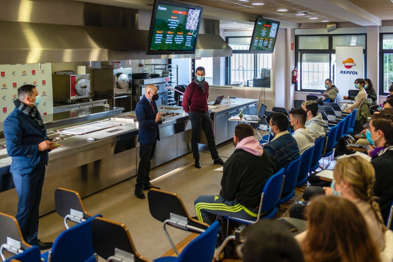 Seminario energía Repsol en Escuelas de Hostelería: alumnos (apertura)