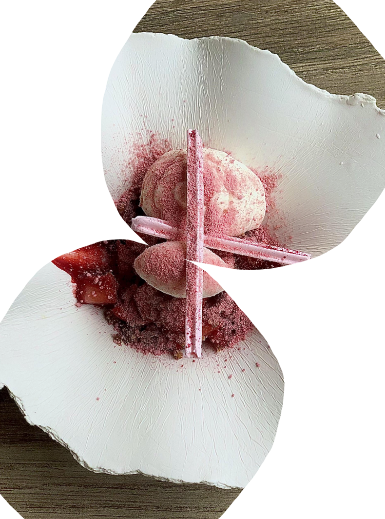 Dos soles con helado de fondo