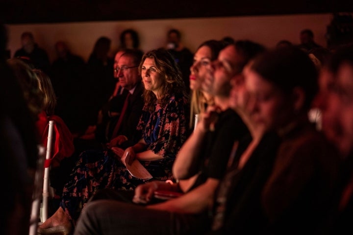 María Ritter, directora de Guía Repsol, sentada entre el público de la gala.