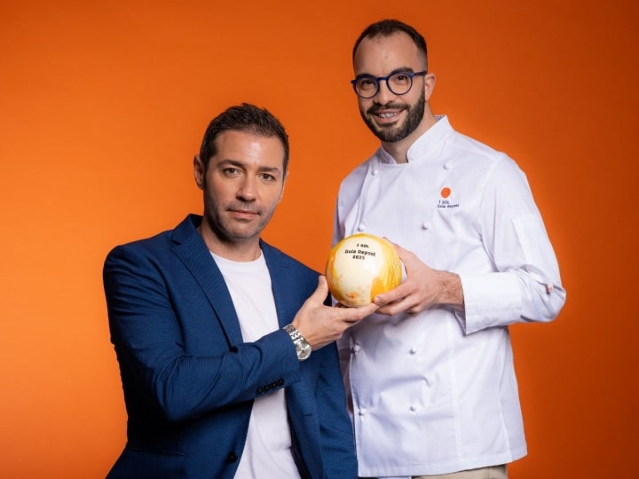 'O Fernando' con su Sol Guía Repsol.