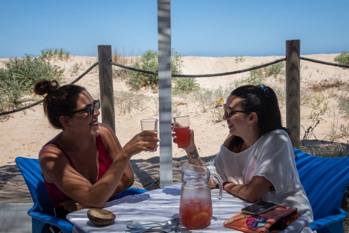 Chiringuito 'El Mayo' (Cullera): amigas