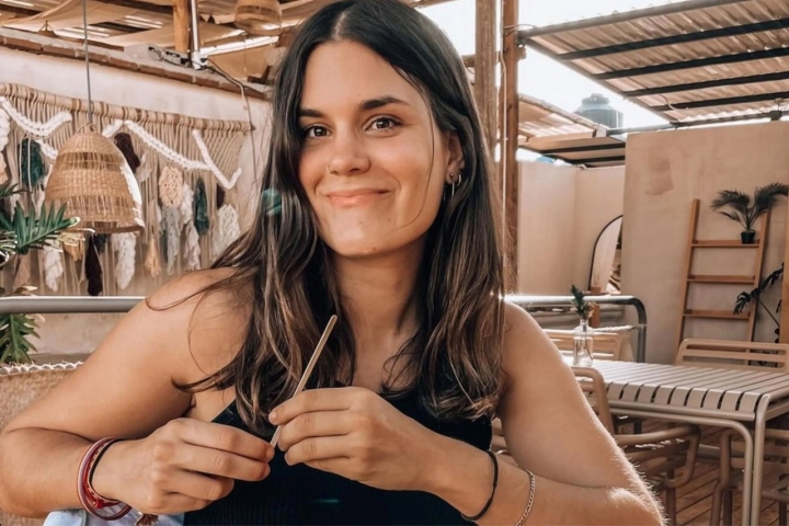La poeta Elvira Sastre recomienda diferentes sitios en el barrio de Lavapiés. Foto cedida