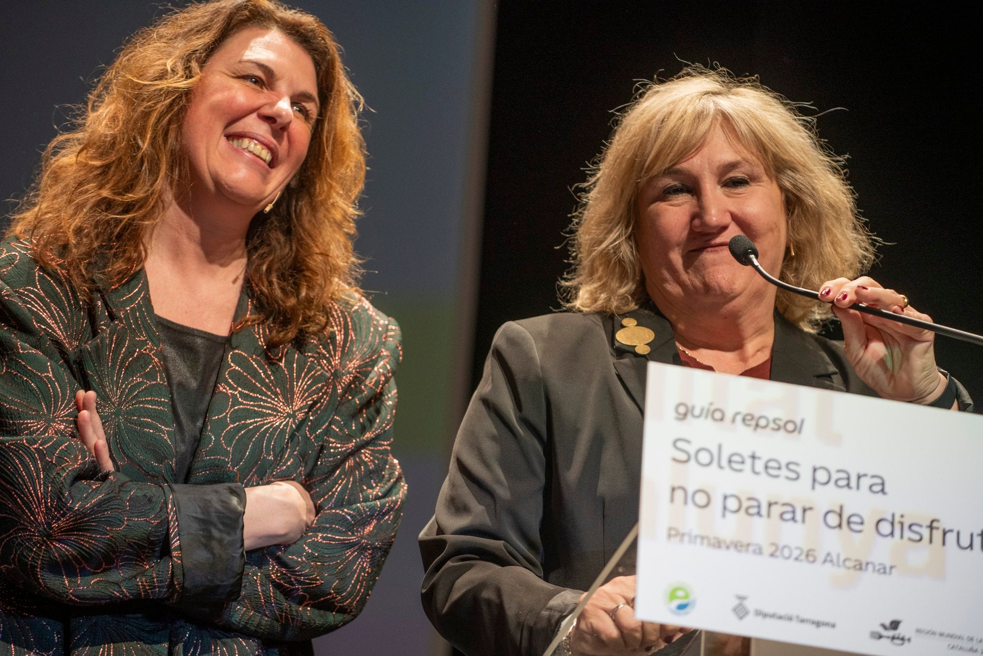 María Ritter, directora de Guía Repsol y Cristina Lagé, directora general de Turismo de la Generalitat.