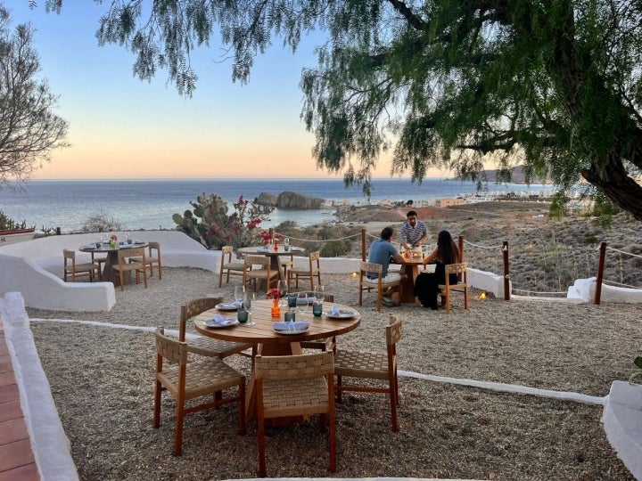 La terraza del Cortijo La Loma es un placer  a cualquier hora. Foto cedida